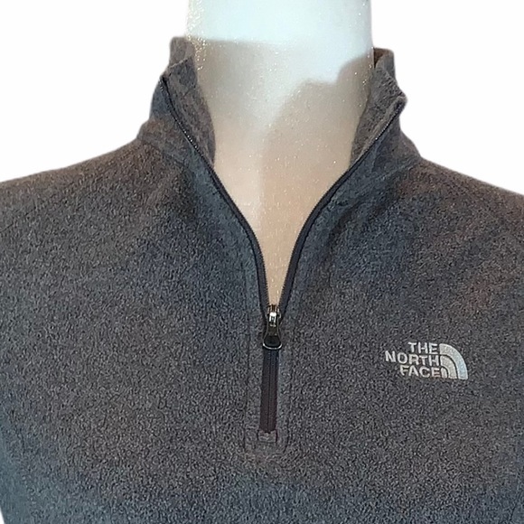 ⏰The North Face XS grey fleece pullover zip jacket - Picture 4 of 15